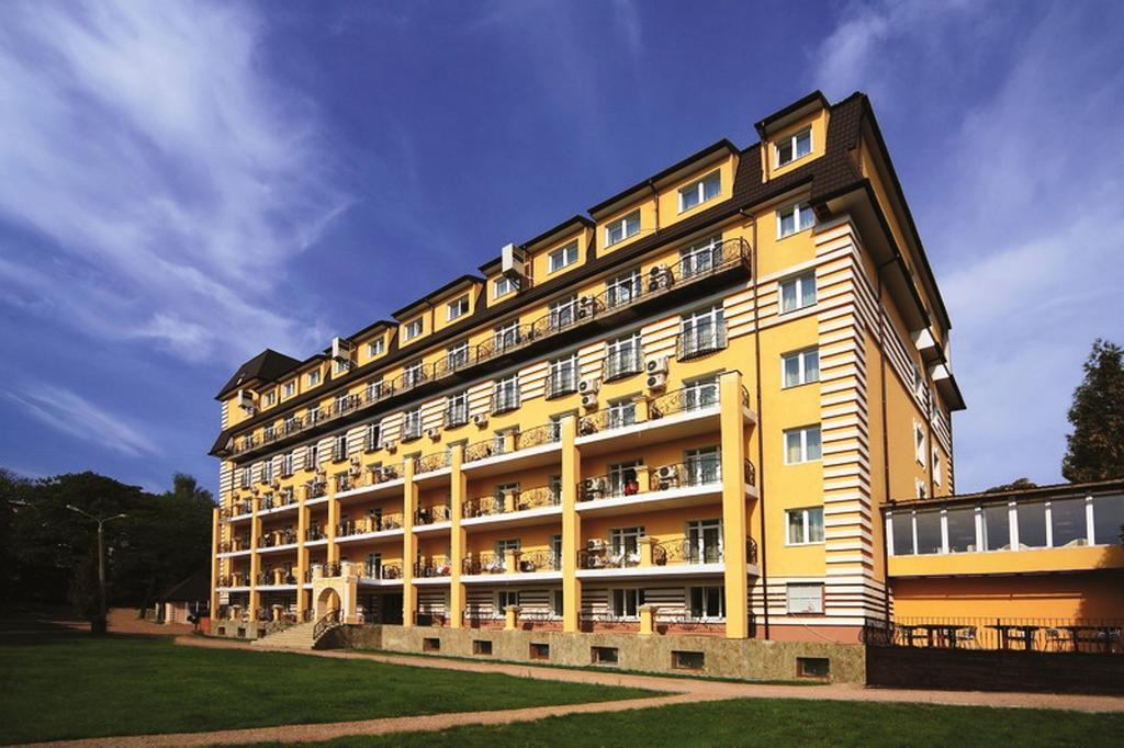 Royal Hotels And Spa Resorts Promenad トラスコヴェッツ エクステリア 写真