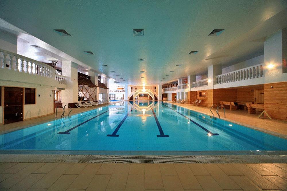 Royal Hotels And Spa Resorts Promenad トラスコヴェッツ エクステリア 写真