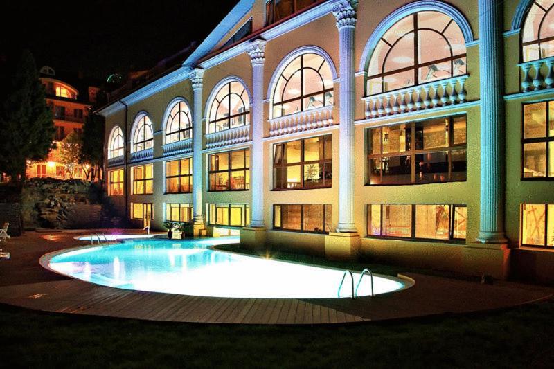 Royal Hotels And Spa Resorts Promenad トラスコヴェッツ エクステリア 写真